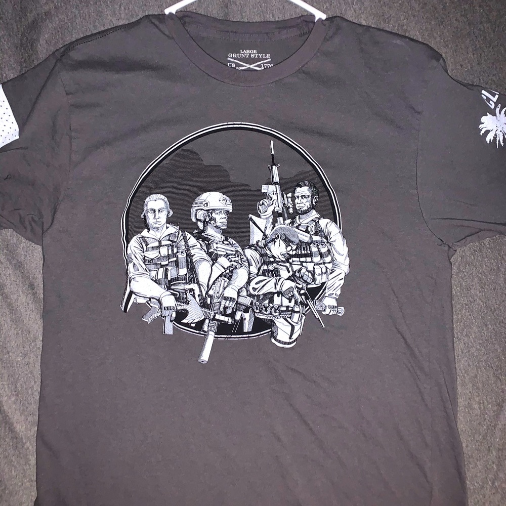 Grunt style men’s tee